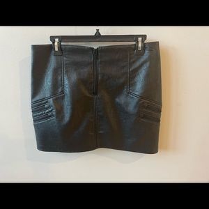 Blancnycj faux leather skirt size 29
